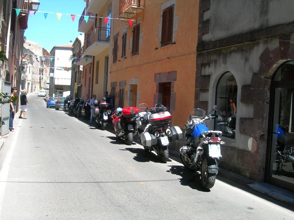 Su Cantaru Guesthouse Villanova Monteleone Luaran gambar