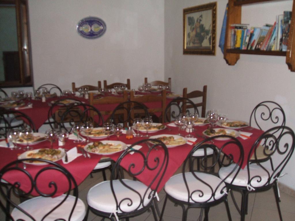 Su Cantaru Guesthouse Villanova Monteleone Luaran gambar