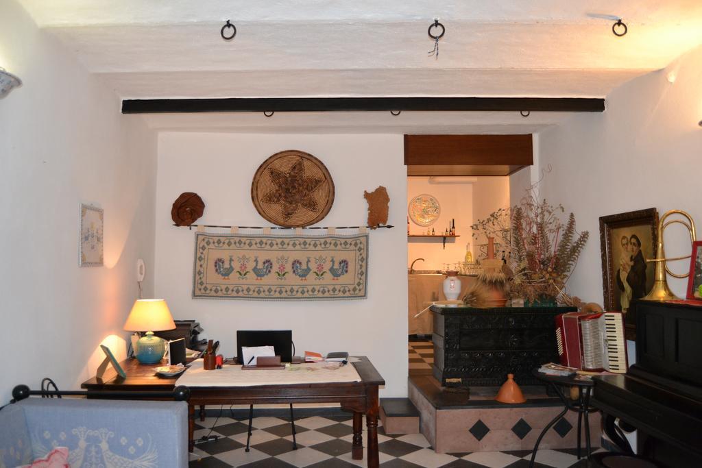 Su Cantaru Guesthouse Villanova Monteleone Luaran gambar