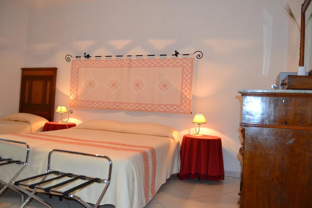 Su Cantaru Guesthouse Villanova Monteleone Luaran gambar