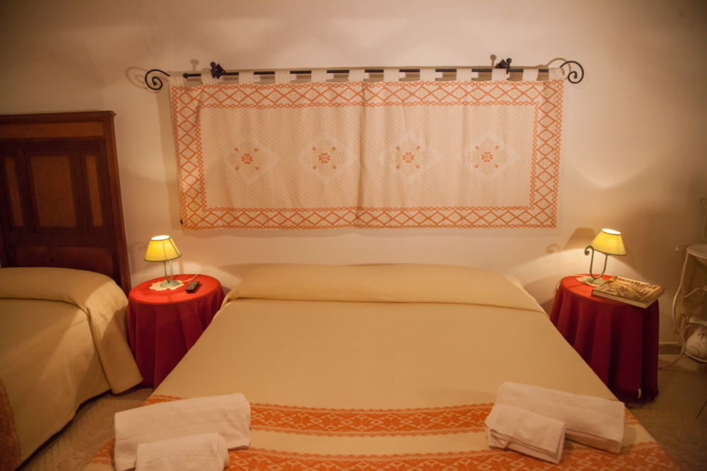 Su Cantaru Guesthouse Villanova Monteleone Luaran gambar